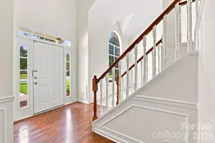 11215 Longhedge Ln, Charlotte, NC 28273 - Photo 4
