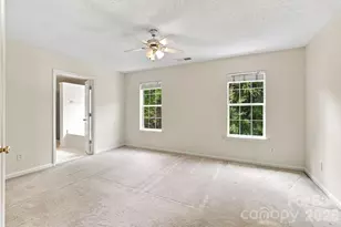 11215 Longhedge Ln, Charlotte, NC 28273 - Photo 20