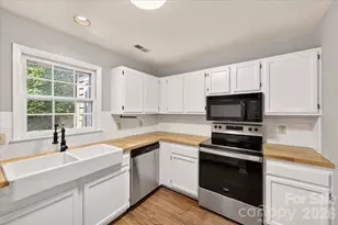 3220 Selwyn Farms Ln, Charlotte, NC 28209 - Photo 10