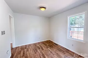 121 Driftwood Dr, Mooresville, NC 28117 - Photo 8