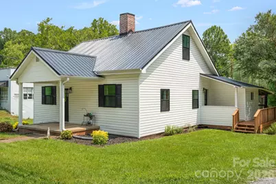 636 N Trade Street, Tryon, NC 28782 - Photo 1