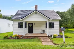 636 N Trade St, Tryon, NC 28782 - Photo 40