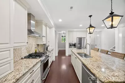 8624 Robbins Crescent Drive, Cornelius, NC 28031 - Photo 6