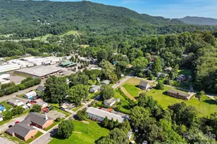237 Camelot Dr, Waynesville, NC 28786 - Photo 22