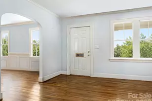 646 Marsh Rd, Charlotte, NC 28209 - Photo 8