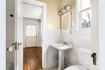 646 Marsh Road, Charlotte, NC 28209 - Photo 18