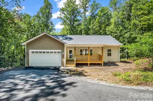 180 Ridgeview Dr, Hendersonville, NC 28792 - Photo 2
