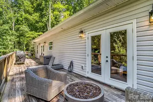 180 Ridgeview Dr, Hendersonville, NC 28792 - Photo 20