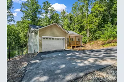 180 Ridgeview Drive, Hendersonville, NC 28792 - Photo 4
