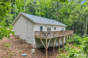 180 Ridgeview Dr, Hendersonville, NC 28792 - Photo 8