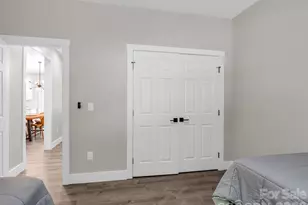 180 Ridgeview Dr, Hendersonville, NC 28792 - Photo 30