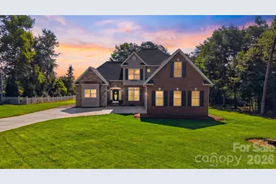4510 18th Street Lane NE, Hickory, NC 28601 - Photo 1