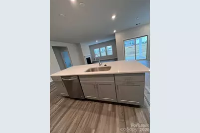 9850 Festival Way, Charlotte, NC 28215 - Photo 8