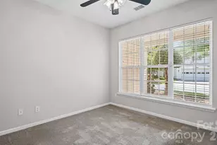10305 Flat Stone Rd, Charlotte, NC 28213 - Photo 12