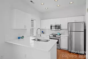 2252 Vision Dr, Charlotte, NC 28203 - Photo 10