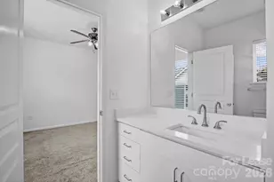 2252 Vision Dr, Charlotte, NC 28203 - Photo 22