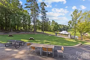 4519 Crownvista Dr, Charlotte, NC 28269 - Photo 40