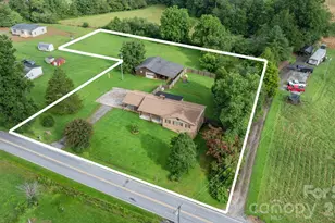 3968 Hollywood Ridge Rd, Lenoir, NC 28645 - Photo 2