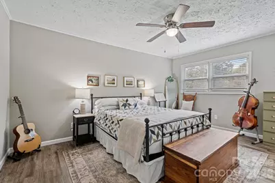3968 Hollywood Ridge Road, Lenoir, NC 28645 - Photo 16