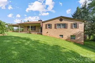 3968 Hollywood Ridge Rd, Lenoir, NC 28645 - Photo 1