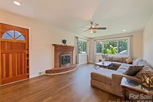 23 Elm St, Canton, NC 28716 - Photo 8