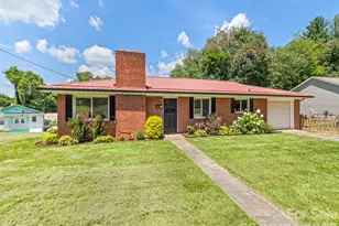 23 Elm St, Canton, NC 28716 - Photo 1