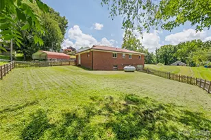 23 Elm St, Canton, NC 28716 - Photo 6