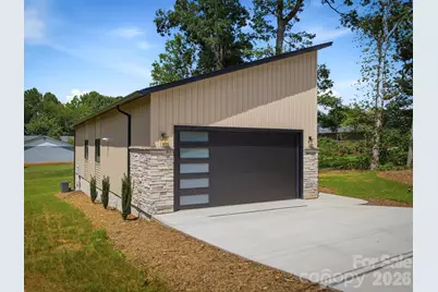 3143 2nd Street, Valdese, NC 28690 - Photo 2