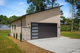 3143 2nd St, Valdese, NC 28690 - Photo 2