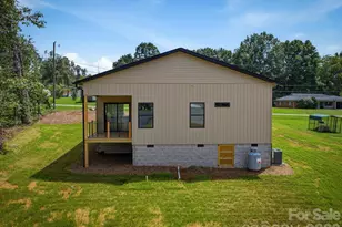 3143 2nd St, Valdese, NC 28690 - Photo 4