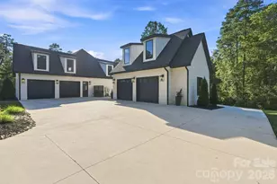 4761 Glen Hollow Ln NE, Hickory, NC 28601 - Photo 6