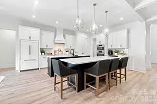 4761 Glen Hollow Ln NE, Hickory, NC 28601 - Photo 10