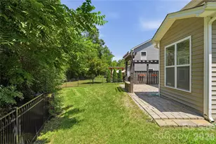 10817 Bere Island Dr, Charlotte, NC 28278 - Photo 46