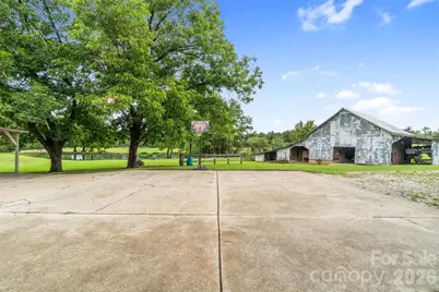 2416 Nc 109 Highway S, Wadesboro, NC 28170 - Photo 18