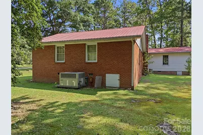 276 Dixie Trail, Hamlet, NC 28345 - Photo 6