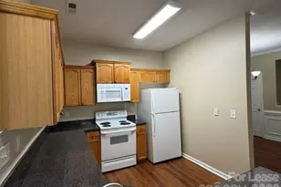 21404 Aftonshire Dr, Cornelius, NC 28031 - Photo 2