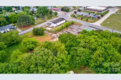 225 E D Street, Newton, NC 28658 - Photo 34