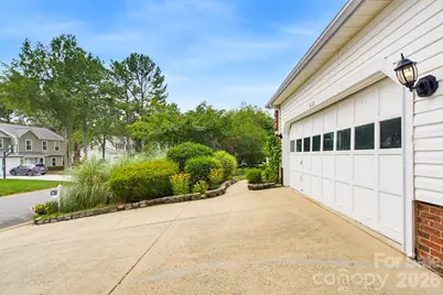 4113 Hallam Court, Charlotte, NC 28269 - Photo 42