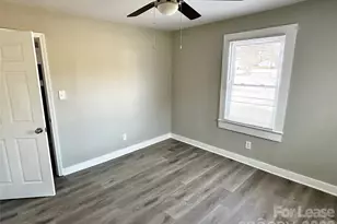 920 Holt St, Lexington, NC 27292 - Photo 12