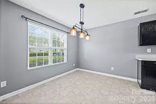 3240 Barons Court Rd, Charlotte, NC 28213 - Photo 4