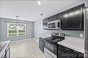 3240 Barons Court Rd, Charlotte, NC 28213 - Photo 8