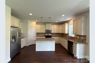 1019 Dunhill Lane, Waxhaw, NC 28173 - Photo 8