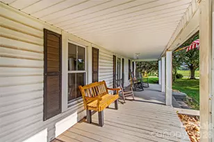 532 Rash Rd, Olin, NC 28660 - Photo 6