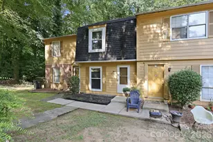 4033 Briarhill Dr, Charlotte, NC 28215 - Photo 14