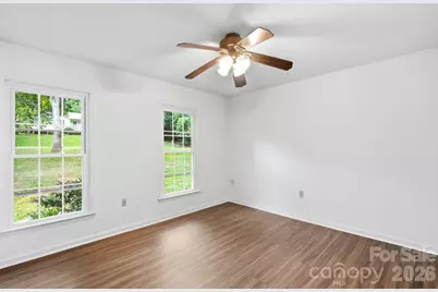10211 Meadow Hollow Drive, Charlotte, NC 28227 - Photo 16