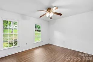 10211 Meadow Hollow Dr, Charlotte, NC 28227 - Photo 16