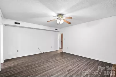 10211 Meadow Hollow Drive, Charlotte, NC 28227 - Photo 14