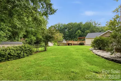 10211 Meadow Hollow Drive, Charlotte, NC 28227 - Photo 38