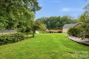 10211 Meadow Hollow Dr, Charlotte, NC 28227 - Photo 38