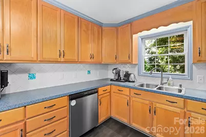 5398 B Reidsville Road, Walkertown, NC 27051 - Photo 10